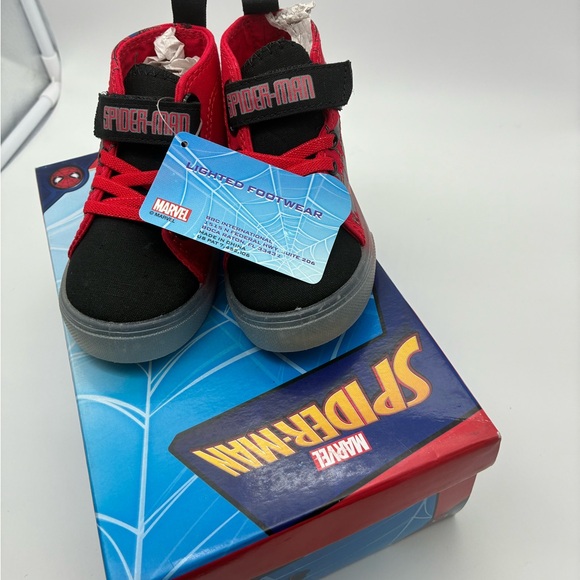 NWB Spiderman Kids High-Top Sneakers - Red and Black - Picture 6 of 7
